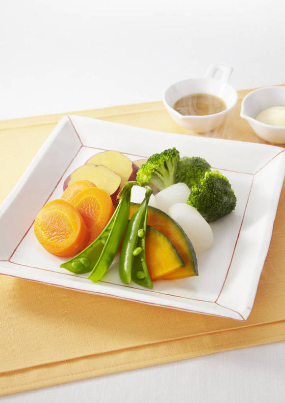 无人,竖图,俯视,室内,特写,白天,白色背景,植物,豆,红薯,萝卜,胡萝卜,白萝卜,蔬菜,杯子,餐具,一堆,许多,堆叠,堆积,新鲜,瓷器,碟子,盘,豆类,豆子,花菜,花椰菜,西兰花,豌豆,生食,蔬菜沙拉,沙拉,食品,咖啡杯,陶瓷制品,很多,色拉,沙律,荷兰豆,食物,盘子,垫子,碟,摄影,有机食品,绿色食品,影棚,色拉酱,堆,椰菜花,千岛酱,瓷杯,雪豆,豆科,寒豆,毕豆,麻累,国豆,小寒豆,麦豌豆,赤花蔓豆,红花菜豆,看花豆,甘蓝花,山芋,莱菔,红萝卜,甘荀,甘薯,番薯,地瓜,彩图,高角度拍摄,影棚拍摄,拍摄