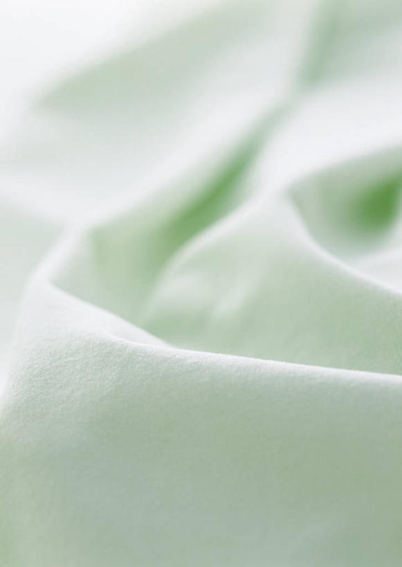 无人,竖图,俯视,室内,特写,白天,静物,一块,阴影,花纹,新鲜,反射,纹路,布,图案,纹理,影子,皱褶,布纹,绿色,青春,布匹,生命,和平,安详,肌理,冷色,彩图,高角度拍摄