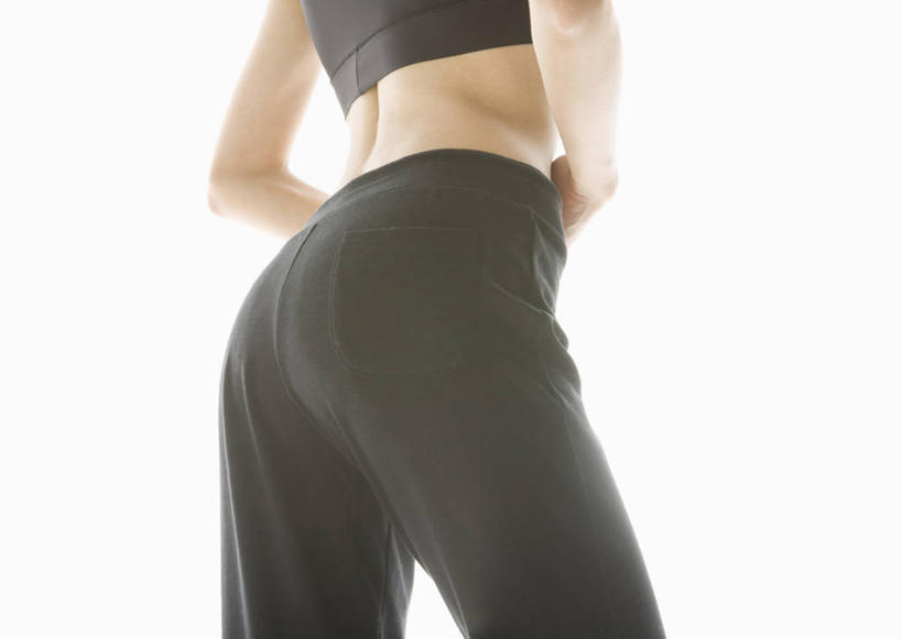 东方人,一个人,站,横图,室内,白天,白色背景,亚洲,仅一个年轻女性,仅一个女性,仅一个人,服装,背心,黄种人,背面,衣服,黑色,站着,摄影,服饰,影棚,衣着,穿着,衣饰,露脐装,年轻女性,女人,女性,亚洲人,站立,半身,彩图,影棚拍摄,拍摄