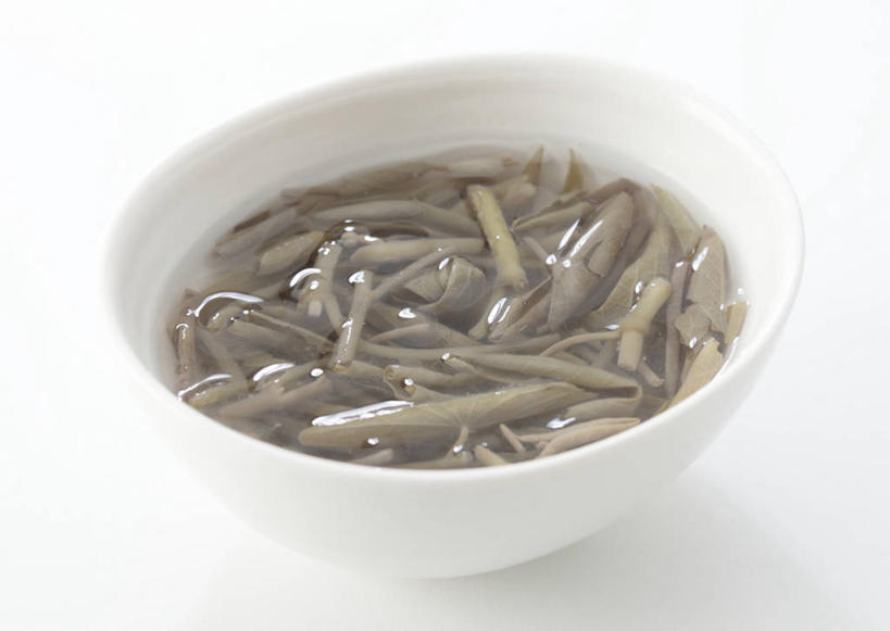 无人,横图,俯视,室内,特写,白天,白色背景,蔬菜,阴影,新鲜,反射,影子,陶瓷,食品,水草,陶瓷制品,食物,一个,容器,碗,摄影,有机食品,绿色食品,影棚,单个,储藏,储存,彩图,高角度拍摄,影棚拍摄,拍摄,莼菜,湖菜,菁菜,马蹄菜,蒪菜,贮存