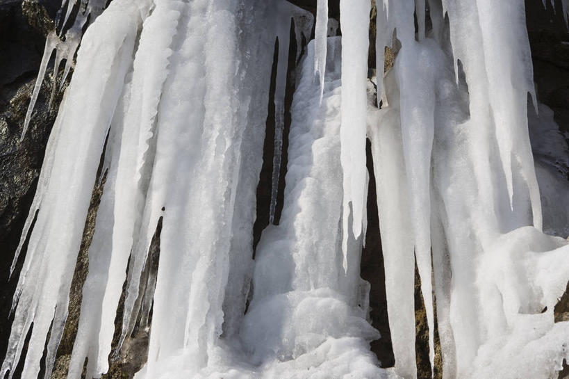 无人,横图,室外,特写,白天,正面,石头,美景,纽约,美国,吊挂,悬挂,阴影,清澈,光线,石子,影子,冰,景观,冰块,冰柱,挂,哈德逊河,阳光,自然,景色,寒冷,冰冷,北美,北美洲,自然风光,美洲,纽约州,帝国之州,帝国州,北亚美利加洲,亚美利加洲,严寒,冰凉,酷寒,凛冽,凛凛,极冷,清亮,赫逊河,石块,岩石,彩图,美利坚合众国
