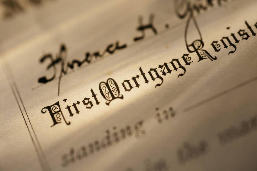 无人,横图,俯视,室内,特写,白天,静物,一排,阴影,整齐,并列,并排,反射,英文,标志,文字,影子,字符,字母,标识,排列,摄影,影棚,英文字母,证书,队列,平行,彩图,高角度拍摄,影棚拍摄,拍摄