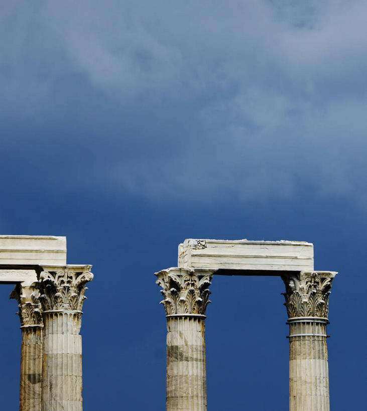 无人,竖图,室外,特写,白天,仰视,旅游,度假,石头,名胜古迹,标志建筑,地标,建筑,希腊,欧洲,遗迹,石子,柱子,云,云朵,首都,豪华,云彩,古迹,文物,娱乐,建设,古建筑,废墟,蓝色,白云,蓝天,天空,天,享受,休闲,旅游胜地,放松,晴朗,雅典,古文明,希腊共和国,科林斯柱式,富丽,阿提卡,阿提卡大区,柱式,石块,岩石,晴空,彩图,低角度拍摄,宙斯神庙