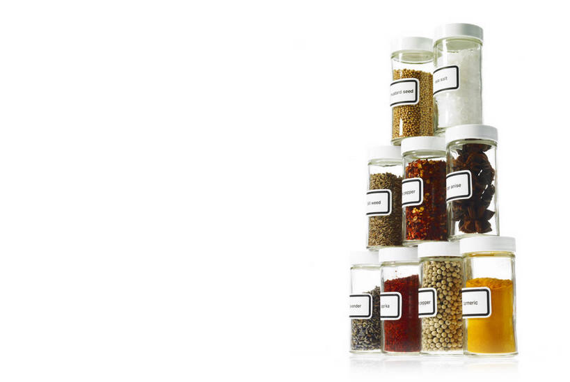 咖哩,无人,横图,室内,特写,白天,白色背景,正面,玻璃,一排,许多,阴影,整齐,反射,英文,标签,标志,粉末,文字,影子,字符,字母,调味,香料,盐,佐料,胡椒粉,肉桂,标识,咖喱,食盐,玻璃制品,排列,玻璃瓶,瓶子,粉,摄影,影棚,堆,英文字母,辣椒粉,咖喱粉,肉桂粉,配料,队列,桂皮,广口瓶,作料,官桂,牡桂,筒桂,香桂,玉桂,粉状,粉剂,胡椒,彩图,影棚拍摄,拍摄,玉桂粉,古月粉