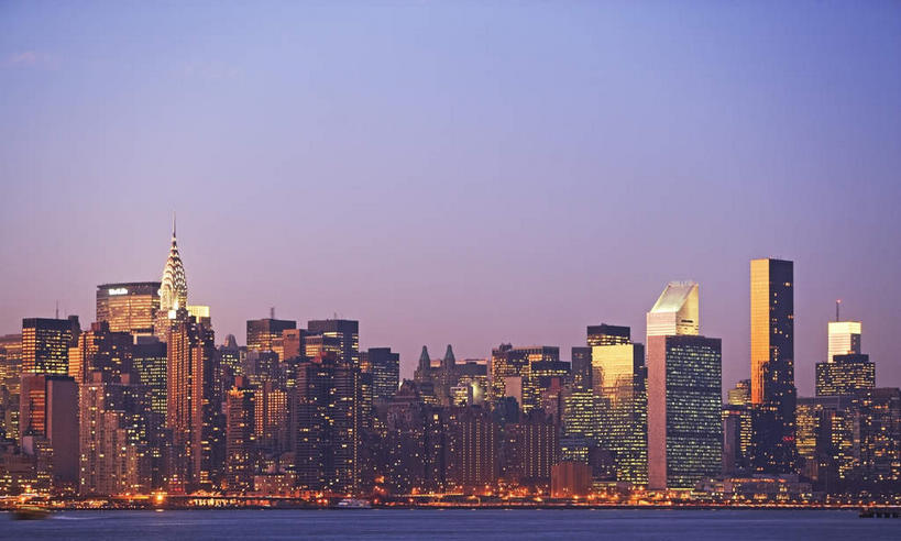 无人,高楼大厦,横图,全景,室外,白天,正面,旅游,度假,河流,日落,水,天际线,标志建筑,城市,大厦,地标,建筑,摩天大楼,纽约,美国,河水,水流,晚霞,霞光,落日,曼哈顿,娱乐,建设,黄昏,享受,休闲,旅游胜地,彩霞,放松,北美,北美洲,美洲,克莱斯勒大厦,纽约州,帝国之州,帝国州,克莱斯勒大楼,北亚美利加洲,亚美利加洲,斯勒大厦,夕照,夕阳,彩图,大楼,高层建筑,高楼,摩天楼,曼哈顿岛,斜阳