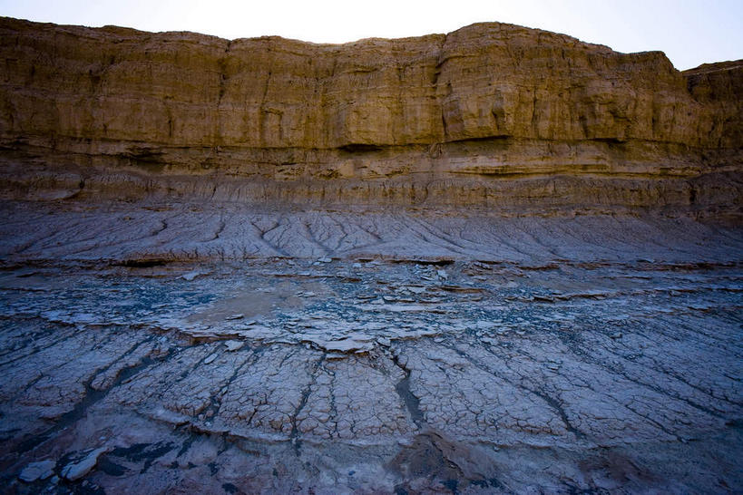 无人,横图,室外,白天,正面,旅游,度假,石头,美景,沙漠,山,山脉,中国,亚洲,石子,景观,山峰,山峦,娱乐,天空,自然,群山,天,享受,休闲,景色,放松,自然风光,砂岩,东亚,沉积岩,新疆,中华人民共和国,新疆维吾尔自治区,西北地区,水成岩,大漠,砂漠,石块,岩石,彩图,罗布泊,新