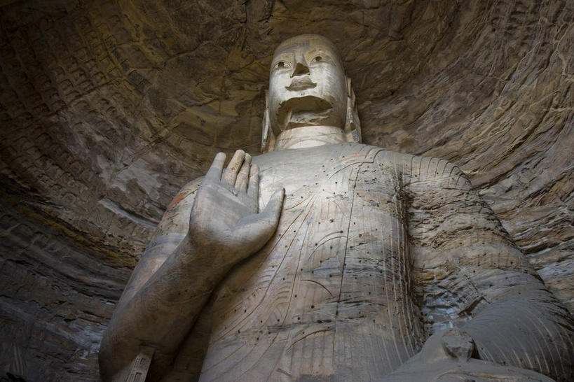 东方人,一个人,无人,坐,横图,室外,白天,仰视,旅游,度假,名胜古迹,标志建筑,地标,建筑,雕塑,大同,云岗石窟,中国,亚洲,仅一个男性,仅一个人,仅一个中年男性,阴影,遗迹,艺术,装饰,反射,雕刻,雕像,影子,墙,洞,注视,黄种人,古迹,文物,娱乐,建设,古建筑,石雕,墙壁,墙面,一个,工艺品,观察,看,手势,享受,休闲,旅游胜地,放松,洞穴,单个,观看,纪念,美术,察看,关注,主题,陈列,古文明,东亚,山西,山西省,袈裟,穴,云冈石窟,中华人民共和国,华北地区,功能,美学,晋,大同市,法衣,男人,男性,中年男性,亚洲人,坐着,半身,彩图,低角度拍摄,加沙,迦逻沙曳,迦沙,袈裟野,莲服,打手势,僧衣