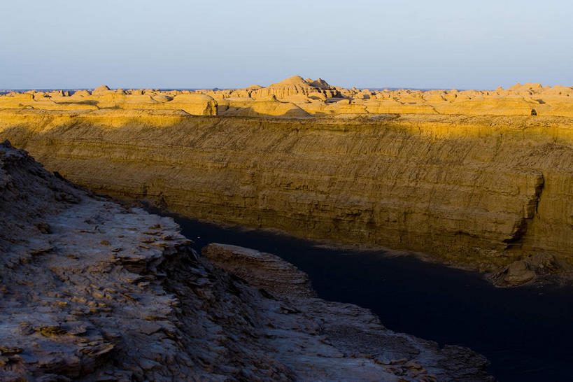 无人,横图,室外,白天,正面,旅游,度假,石头,美景,沙漠,中国,亚洲,阴影,光线,纹路,石子,纹理,影子,地形,景观,悬崖,娱乐,蓝色,蓝天,天空,阳光,自然,天,享受,休闲,景色,放松,晴朗,自然风光,东亚,地貌,丹霞地貌,新疆,塔里木,万里无云,肌理,中华人民共和国,绝壁,新疆维吾尔自治区,西北地区,塔里木盆地,大漠,砂漠,石块,岩石,晴空,晴空万里,彩图,罗布泊,新,地表形态