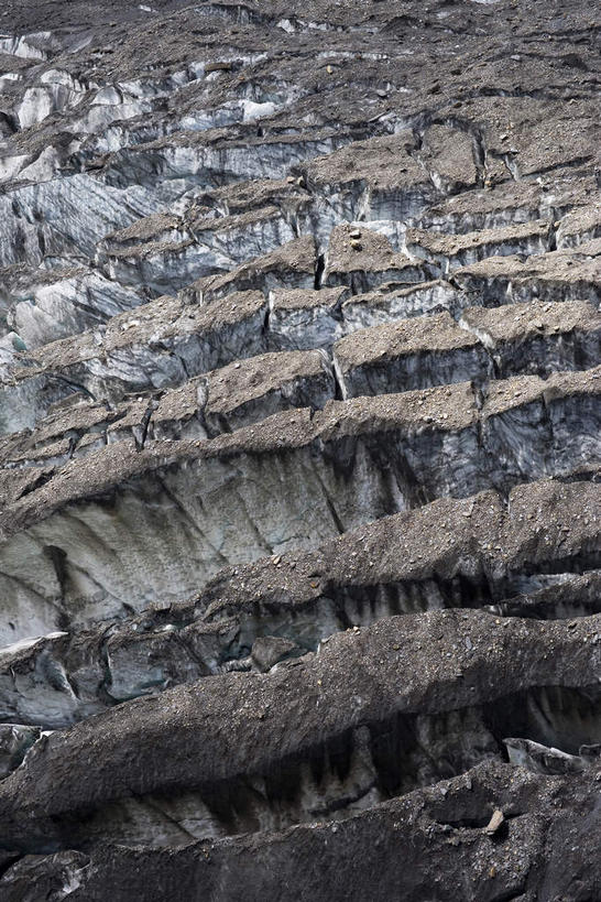 无人,竖图,俯视,室外,白天,旅游,度假,石头,美景,中国,亚洲,许多,阴影,光线,纹路,石子,纹理,影子,景观,褐色,很多,娱乐,迪庆,梅里雪山,云南,阳光,自然,享受,休闲,景色,放松,裂开,自然风光,东亚,迪庆藏族自治州,云南省,德钦县,肌理,中华人民共和国,西南地区,滇,迪庆州,石块,岩石,彩图,高角度拍摄,雪山太子