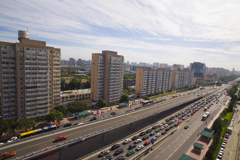 无人,高楼大厦,横图,俯视,室外,白天,度假,美景,植物,城市风光,城市,大桥,大厦,建筑,摩天大楼,桥梁,汽车,北京,中国,亚洲,一排,许多,阴影,整齐,光线,影子,景观,云,云朵,高架,桥,首都,很多,云彩,娱乐,建设,车,树,树木,排列,蓝色,绿色,白云,蓝天,天空,阳光,自然,交通工具,轿车,天,享受,休闲,景色,放松,生长,晴朗,成长,队列,载具,高架桥,长安街,东亚,高架道路,跨线桥,中华人民共和国,北京市,京,北平,华北地区,晴空,彩图,高角度拍摄,大楼,高层建筑,高楼,摩天楼,神州第一街