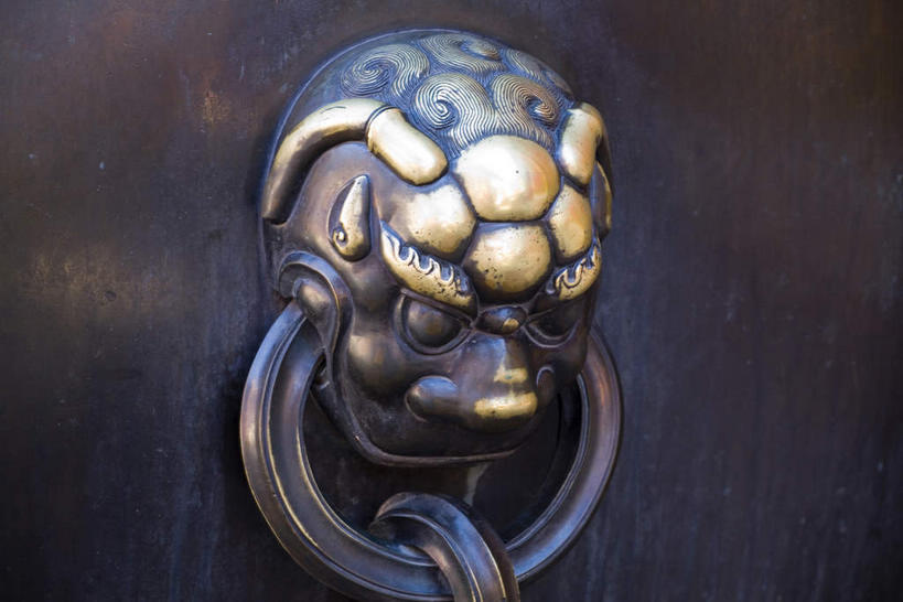 无人,故宫,宫殿,横图,室外,特写,白天,正面,旅游,度假,名胜古迹,门,标志建筑,地标,建筑,静物,金属制品,雕塑,北京,中国,亚洲,遗迹,艺术,装饰,金属,木制,雕刻,雕像,首都,古迹,文物,娱乐,门环,建设,古建筑,一个,木制品,工艺品,门框,紫禁城,享受,休闲,旅游胜地,放松,含,单个,纪念,美术,叼,宫廷,叼着,主题,陈列,古文明,东亚,中华人民共和国,东城区,北京市,京,北平,华北地区,功能,美学,祥瑞,王宫,半身,彩图,故宫博物院,皇宫,北京紫禁城,北京故宫,吉祥兽,椒图,瑞兽