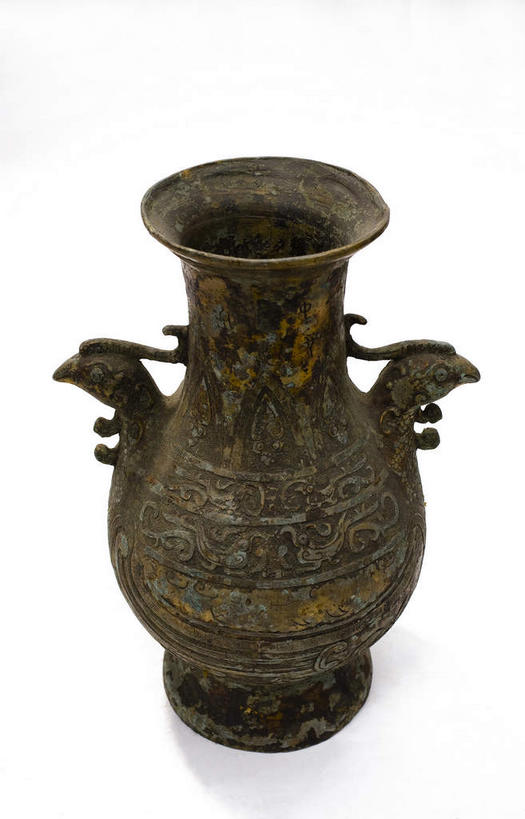 无人,竖图,俯视,室内,特写,白天,白色背景,静物,金属制品,金属,壶,水壶,一个,茶壶,摄影,影棚,单个,摄影棚,青铜,青铜器,彩图,高角度拍摄,影棚拍摄,拍摄,青铜制品