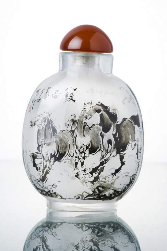 无人,竖图,室内,特写,白天,白色背景,正面,绘画,静物,艺术,纹路,壶,纹理,古典,文化,一个,容器,工艺品,品味,摄影,影棚,单个,储藏,美术,高雅,储存,摄影棚,国画,水墨画,鼻烟壶,肌理,美学,水墨,彩图,影棚拍摄,拍摄,贮存,中国画