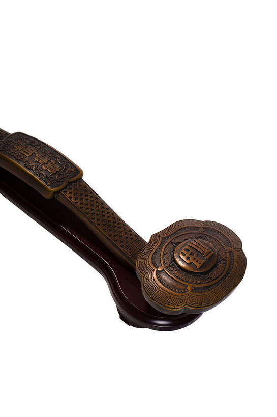 无人,竖图,俯视,室内,特写,白天,白色背景,幸福,静物,玉,纹路,纹理,一个,摄影,奢侈品,影棚,单个,玉器,吉祥,贵重,珍贵,摄影棚,玉石,如意,肌理,宝贵,彩图,高角度拍摄,影棚拍摄,拍摄,玉如意