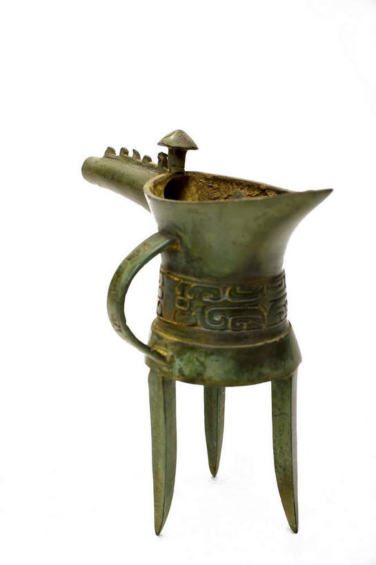 无人,竖图,室内,特写,白天,白色背景,正面,静物,杯子,金属制品,生锈,纹路,金属,纹理,古典,文化,文物,一个,酒杯,工艺品,摄影,影棚,单个,古董,腐蚀,侵蚀,古物,摄影棚,古玩,肌理,青铜,青铜器,腐化,锈迹斑斑,彩图,影棚拍摄,拍摄,青铜制品,爵