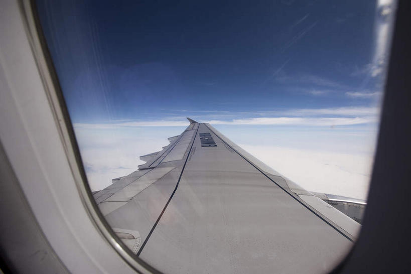 无人,横图,室内,特写,白天,正面,飞机,阴影,光线,影子,云,云朵,交通,云彩,航空,蓝色,白云,蓝天,天空,阳光,交通工具,天,机舱,运输,一架,晴朗,客机,载具,晴空,彩图