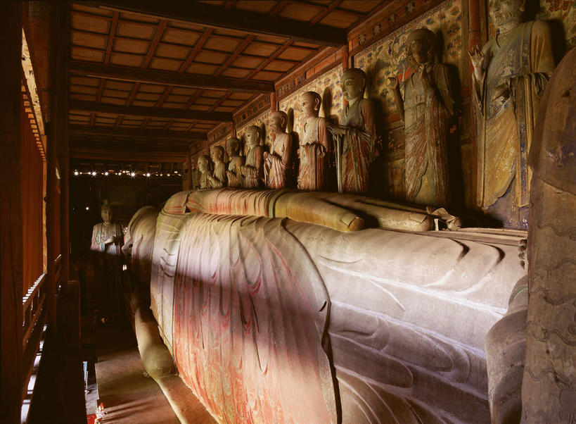 东方人,无人,寺庙,站,躺,横图,室外,白天,正面,旅游,度假,名胜古迹,标志建筑,地标,建筑,雕塑,中国,亚洲,一排,许多,阴影,节日,遗迹,艺术,整齐,装饰,反射,雕刻,雕像,影子,墙,很多,许多人,黄种人,古迹,文化,文物,娱乐,建设,古建筑,墙壁,墙面,排列,工艺品,庙宇,祈祷,站着,一群人,享受,休闲,健康,旅游胜地,放松,许愿,宗教,佛教,信仰,纪念,祈求,美术,队列,主题,陈列,古文明,东亚,甘肃,甘肃省,袈裟,中华人民共和国,功能,美学,西北地区,甘,张掖,张掖市,释教,法衣,卧着,平安,男人,男性,年轻男性,中年男性,亚洲人,躺着,卧,站立,半身,彩图,庙,寺,宝觉寺,加沙,迦逻沙曳,迦沙,袈裟野,莲服,僧衣,张掖大佛寺,睡佛寺,迦叶如来寺,宏仁寺