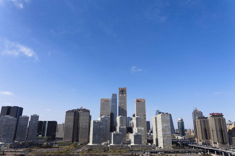 无人,高楼大厦,横图,室外,白天,仰视,度假,美景,窗户,城市风光,标志建筑,城市,大厦,地标,建筑,摩天大楼,北京,中国,亚洲,阴影,光线,影子,墙,景观,云,云朵,建筑群,首都,云彩,娱乐,建设,玻璃窗,墙壁,墙面,蓝色,白云,蓝天,天空,阳光,天,享受,休闲,景色,放松,晴朗,东亚,中华人民共和国,北京市,京,北平,华北地区,朝阳区,晴空,彩图,低角度拍摄,大楼,高层建筑,高楼,摩天楼,北京CBD,北京商务中心区,中国北京大北窑,北京建外SOHO,建外SOHO