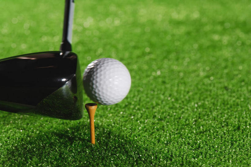 无人,横图,俯视,室外,特写,白天,阴影,光线,高尔夫,高尔夫球,影子,球场,高尔夫球场,一个,白色,阳光,击打,单个,高尔夫球杆,绿茵场,高尔夫运动,高尔夫球具,彩图,高角度拍摄