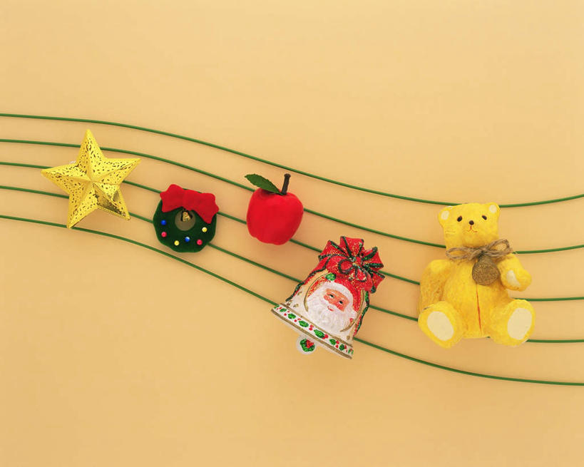 无人,横图,俯视,室内,白天,苹果,圣诞节,一排,许多,黄色背景,节日,庆祝,整齐,星星,小熊,文化,排列,庆典,摄影,影棚,纪念,队列,彩图,高角度拍摄,影棚拍摄,拍摄