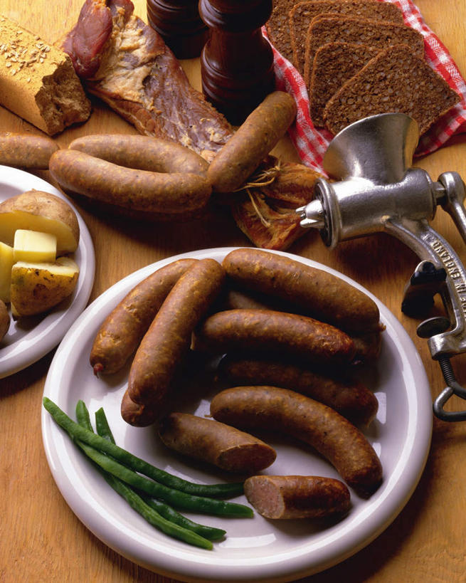 无人,竖图,俯视,室内,特写,白天,聚会,烹饪,植物,豆,蔬菜,土豆,餐具,一堆,许多,堆叠,堆积,新鲜,碟子,盘,豆类,豆子,香肠,日本料理,料理,食品,野餐,豆角,豇豆,菜肴,美食,食物,盘子,碟,日式料理,日式,摄影,佳肴,有机食品,绿色食品,影棚,堆,羊角,豆科,饭豆,绞肉机,馍馍蛋,线豆,角豆,腰豆,长豆,带豆,江豆,野炊,裙带豆,洋芋,山药蛋,马铃薯,彩图,高角度拍摄,影棚拍摄,拍摄