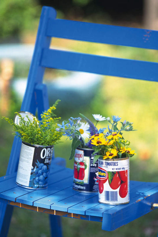 无人,竖图,俯视,室外,特写,白天,旅游,度假,智慧,美景,椅子,朦胧,模糊,艺术,盛开,木椅,景观,玛格丽特,花蕾,文化,娱乐,雏菊,花,花瓣,花朵,鲜花,白色,自然,插花,花苞,花蕊,享受,休闲,菊花,景色,放松,插花艺术,创造,自然风光,创作,想象,延命菊,幸福花,春菊,马兰头花,黑心菊,彩图,高角度拍摄