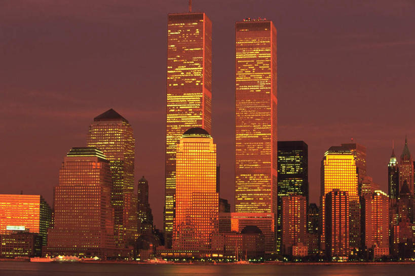 无人,高楼大厦,横图,俯视,室外,白天,仰视,度假,美景,日落,城市风光,城市,大厦,建筑,摩天大楼,照明,纽约,美国,景观,晚霞,霞光,落日,灯光,曼哈顿,娱乐,建设,灯,天空,黄昏,灯具,天,享受,休闲,景色,彩霞,放松,照亮,北美,北美洲,照明设备,美洲,纽约州,帝国之州,帝国州,世界贸易中心,北亚美利加洲,亚美利加洲,夕照,夕阳,彩图,低角度拍摄,大楼,高层建筑,高楼,摩天楼,曼哈顿岛,纽约世界贸易中心,世贸中心,双子大楼,斜阳