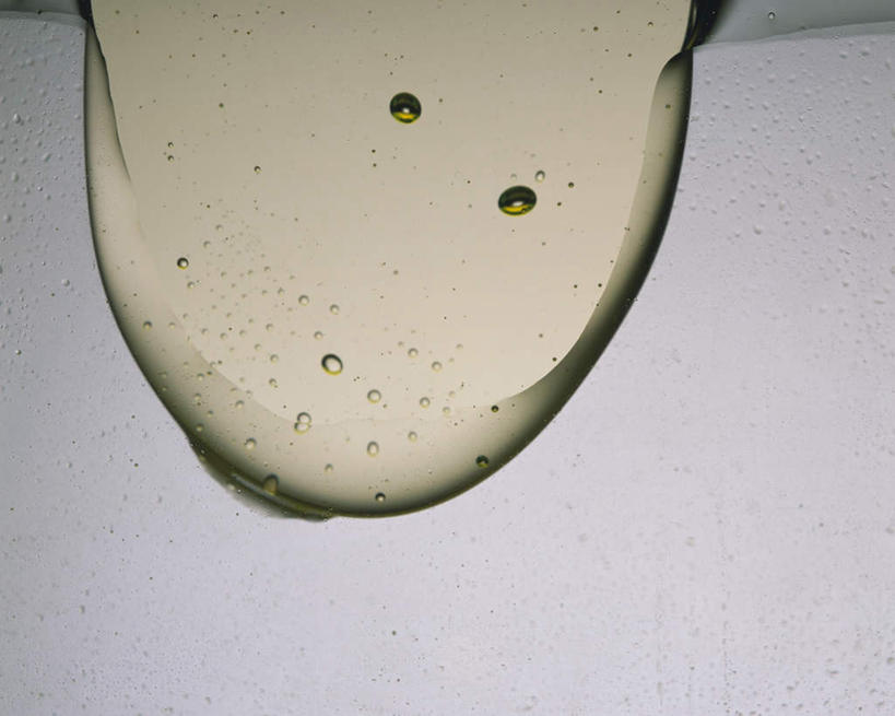 无人,横图,室内,特写,白天,正面,水,灰色背景,液体,气泡,水滴,油,水泡,泡泡,摄影,影棚,彩图,影棚拍摄,拍摄