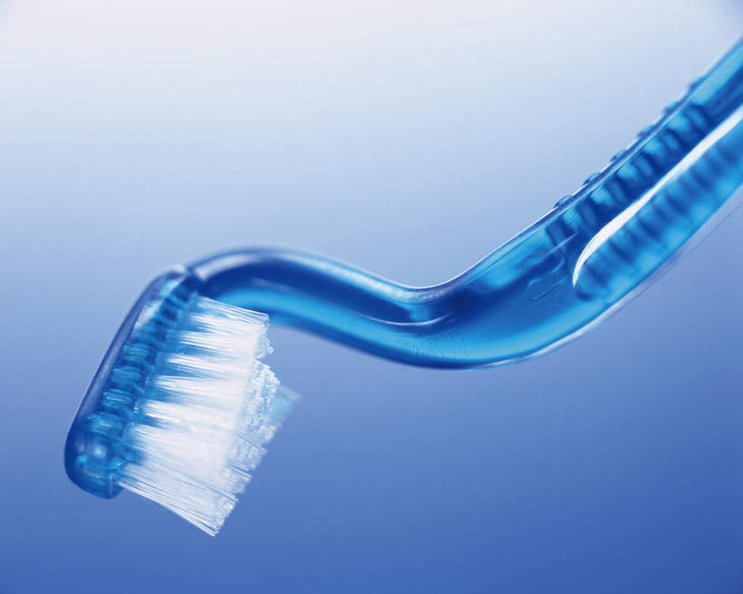 无人,横图,室内,特写,白天,正面,静物,蓝色背景,朦胧,模糊,弯曲,透明,牙刷,扭曲,干净,一个,蓝色,日用品,清洁,洗漱,摄影,影棚,单个,洗漱用品,卫生,用具,彩图,影棚拍摄,拍摄