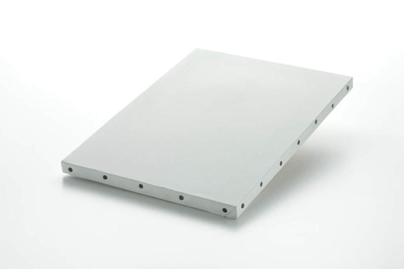 无人,横图,俯视,室内,特写,白天,白色背景,桌面,静物,一块,一排,许多,阴影,整齐,反射,方格,影子,帆布,排列,黑色,摄影,影棚,圆孔,队列,彩图,高角度拍摄,影棚拍摄,拍摄