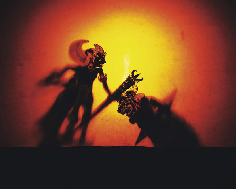 无人,横图,室内,特写,白天,正面,光晕,静物,阴影,古老,艺术,光线,圆形,影子,灯光,娱乐,传统,黄色,红色,摄影,影棚,环形,戏剧,剪影,演唱,皮影戏,配乐,灯影戏,傀儡戏,驴皮影,影子戏,彩图,影棚拍摄,拍摄