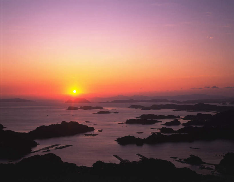 无人,横图,室外,夜晚,正面,旅游,度假,海浪,海洋,石头,美景,日落,长崎,日本,亚洲,石子,景观,浪花,晚霞,霞光,娱乐,蓝色,蓝天,天空,自然,海水,黄昏,天,享受,休闲,景色,彩霞,放松,自然风光,海景,东亚,日本国,长崎县,九州本岛,九州,九州岛,九州地方,大海,风浪,海,海水的波动,近岸浪,石块,岩石,涌浪,夕阳,彩图