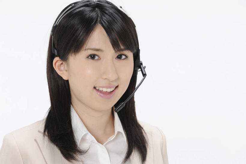 脸,头,脸颊,商务人士,商务女性,站,笑,微笑,露齿笑,横图,室内,特写,白天,白色背景,正面,衬衫,仅一个年轻女性,仅一个女性,仅一个人,套装,话务员,注视,黑色,耳机,耳麦,话筒,观察,看,站着,摄影,影棚,观看,察看,麦克风,个人,关注,商务装,工薪阶层,客服人员,电话销售,年轻女性,年轻人,头部,长发,脸部,脸蛋,面部,白领,接线员,上班族,站立,半身,彩图,影棚拍摄,衬衣,拍摄
