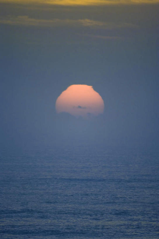 无人,竖图,室外,白天,正面,旅游,度假,日出,海浪,海洋,美景,太阳,日本,亚洲,景观,浪花,水平线,辽阔,朝霞,晨曦,海平线,黎明,娱乐,天空,阳光,自然,海水,天,享受,休闲,广阔,景色,放松,一望无际,自然风光,延伸,海景,东亚,本州,本州岛,日本国,近畿地方,天地相交,近畿,滋贺,滋贺县,大洗町,无边无际,一马平川,大海,风浪,海,涌浪,朝阳,彩图,破晓,水天相接,水天一线