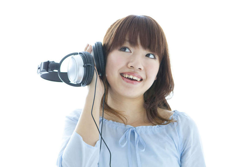 东方人,脸,头,脸颊,头发,一个人,站,举,笑,微笑,露齿笑,横图,室内,白天,白色背景,正面,快乐,满意,幸福,亚洲,仅一个年轻女性,仅一个女性,仅一个人,一副,服装,音响,音乐,听,注视,休闲装,黄种人,娱乐,衣服,黄色,蓝色,耳机,观察,看,托,站着,张嘴,享受,休闲,休闲服,放松,摄影,服饰,影棚,观看,察看,舒适,享乐,关注,张大嘴巴,年轻女性,女人,女性,亚洲人,头部,长发,脸部,脸蛋,面部,张开嘴,举起,举手,举着,向上举,向上伸,向上托,站立,半身,彩图,影棚拍摄,拍摄