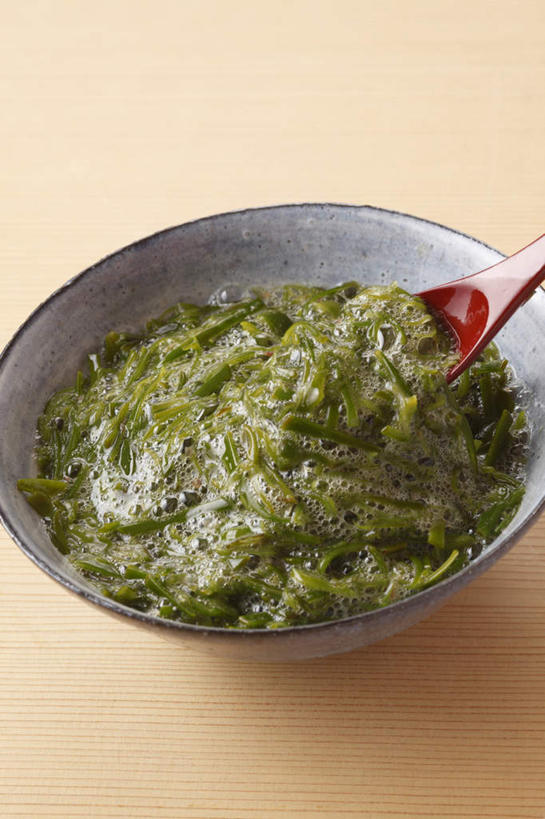 无人,竖图,俯视,室内,特写,白天,烹饪,桌面,桌子,蔬菜,新鲜,勺子,日本料理,料理,食品,菜肴,美食,食物,调羹,汤匙,日式料理,日式,摄影,佳肴,有机食品,绿色食品,影棚,一碗,彩图,高角度拍摄,影棚拍摄,拍摄