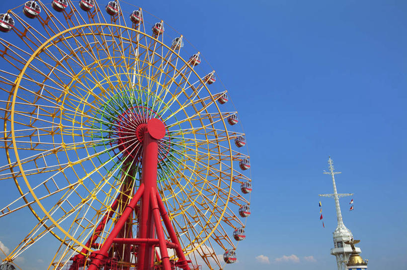 无人,游乐园,横图,室外,白天,仰视,旅游,度假,美景,游乐场,日本,亚洲,阴影,光线,影子,景观,摩天轮,娱乐,一个,蓝色,蓝天,天空,阳光,自然,天,享受,休闲,景色,放松,晴朗,单个,自然风光,东亚,本州,万里无云,费里斯大转轮,本州岛,日本国,近畿地方,近畿,兵库,兵库县,乐园,晴空,晴空万里,彩图,低角度拍摄