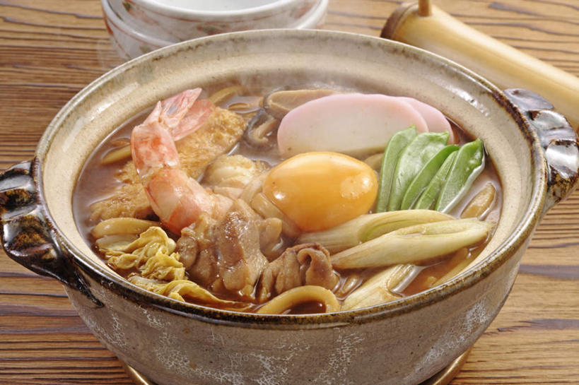 面食,面条,无人,横图,俯视,室内,特写,白天,烹饪,雾,餐桌,桌子,许多,阴影,沸腾,反射,蒸汽,锅子,影子,竹筒,陶瓷,蛋黄,调料,面,汤,日本料理,料理,食品,陶瓷制品,水蒸气,调味品,调味料,菜肴,美食,食物,两个,一个,容器,碗,日式料理,日式,乌冬面,佳肴,单个,餐台,储藏,配菜,储存,餐垫,蒸发,乌龙面,彩图,高角度拍摄,贮存