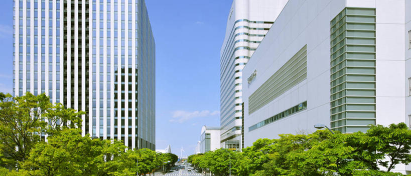 无人,高楼大厦,横图,室外,白天,正面,度假,美景,植物,城市风光,标志建筑,城市,大厦,地标,建筑,摩天大楼,神奈川,日本,亚洲,阴影,光线,影子,景观,云,云朵,建筑群,横滨,横滨市,神奈川县,云彩,娱乐,建设,树,树木,蓝色,绿色,白云,蓝天,天空,阳光,自然,天,享受,休闲,景色,放松,生长,晴朗,成长,东亚,本州,首府,关东地方,本州岛,日本国,港未来21区,晴空,彩图,大楼,高层建筑,高楼,摩天楼