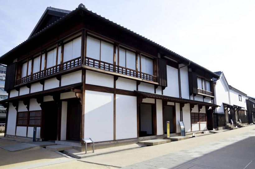 无人,家,横图,室外,白天,仰视,度假,美景,城市风光,城市,道路,路,长崎,日本,亚洲,阴影,光线,影子,房屋,屋子,景观,小路,交通,娱乐,楼房,住宅,蓝色,蓝天,天空,阳光,天,享受,休闲,景色,放松,晴朗,东亚,万里无云,日本国,长崎县,九州本岛,九州,九州岛,九州地方,长崎市,县厅,晴空,晴空万里,彩图,低角度拍摄,房子,长崎港,出岛,人工岛