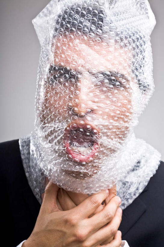 西方人,一个人,商务人士,商务男性,摸,竖图,室内,白天,正面,衬衫,欧洲,欧洲人,仅一个男性,仅一个人,抚摸,灰色背景,套装,泡沫,塑胶,注视,仅一个年轻男性,观察,看,张嘴,遮,遮掩,摄影,影棚,观看,察看,掩盖,遮挡,关注,商务装,张大嘴巴,工薪阶层,挣扎,遮盖,掩饰,梗塞,男人,男性,年轻男性,白种人,白领,上班族,张开嘴,触摸,接触,半身,彩图,影棚拍摄,衬衣,拍摄