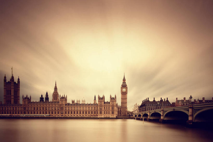 无人,横图,室外,白天,正面,旅游,度假,河流,水,标志建筑,地标,建筑,英国,欧洲,伦敦,阴影,时间,光线,时钟,影子,河水,水流,云,云朵,钟楼,首都,计时,云彩,娱乐,建设,大本钟,大笨钟,泰晤士河,蓝色,白云,蓝天,天空,阳光,钟表,天,享受,休闲,表,旅游胜地,放松,晴朗,西欧,大不列颠,威斯敏斯特市,大不列颠及北爱尔兰联合王国,塔钟,雾都,威斯敏斯特跨河大桥,西敏寺大桥,威斯敏斯特宫报时钟,伊丽莎白塔,钟,晴空,彩图,大不列颠王国,大英帝国,联合王国,日不落帝国