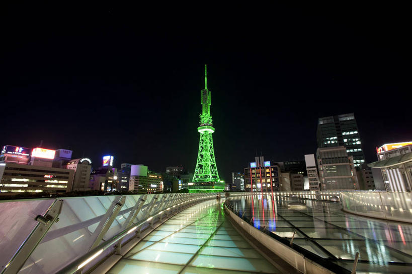 无人,家,高楼大厦,横图,彩色,室外,夜晚,仰视,度假,美景,城市风光,标志建筑,城市,大厦,地标,建筑,摩天大楼,霓虹灯,夜景,爱知县,名古屋,日本,亚洲,阴影,光线,影子,房屋,屋子,景观,公寓,灯光,七彩,娱乐,光源,建设,洋房,楼房,霓虹,住宅,灯,享受,休闲,景色,放松,照明设备,东亚,本州,本州岛,日本国,中部地方,爱知,氖灯,县厅,久屋大通公园,名古屋市,名古屋电视塔,彩图,低角度拍摄,房子,大楼,高层建筑,高楼,摩天楼