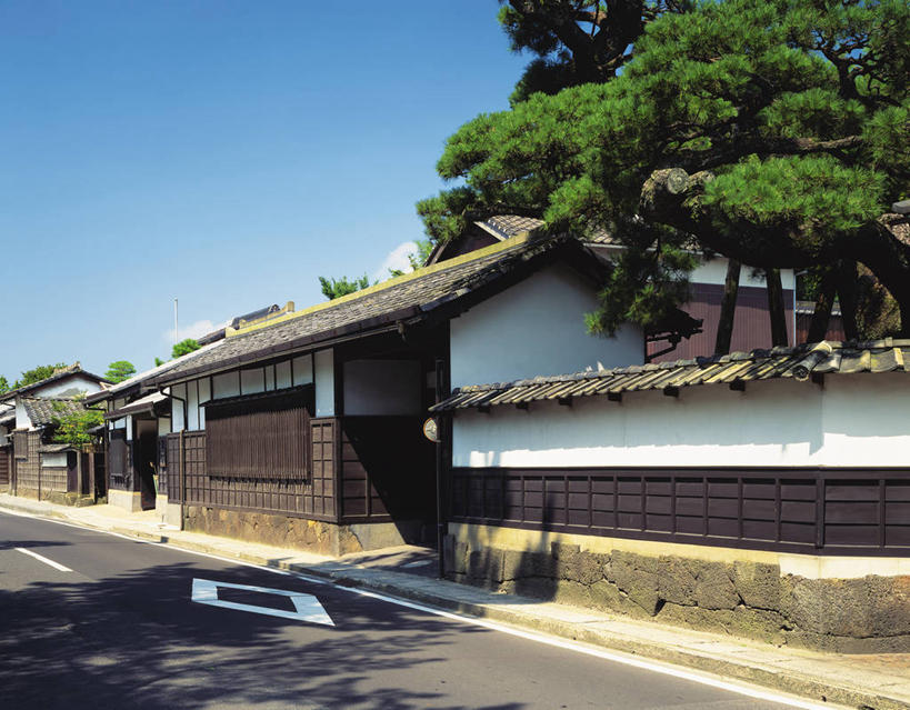 无人,横图,室外,白天,正面,度假,美景,植物,城市风光,城市,道路,路,公路,日本,亚洲,阴影,光线,影子,墙,景观,分界线,停车线,交通,娱乐,墙壁,墙面,树,树木,蓝色,绿色,蓝天,天空,阳光,自然,天,享受,休闲,景色,放松,生长,晴朗,成长,松江,车行道,车行道分界线,标线,东亚,车行线,本州,万里无云,本州岛,日本国,中国地方,县厅,岛根,岛根县,晴空,晴空万里,马路,彩图,松江市