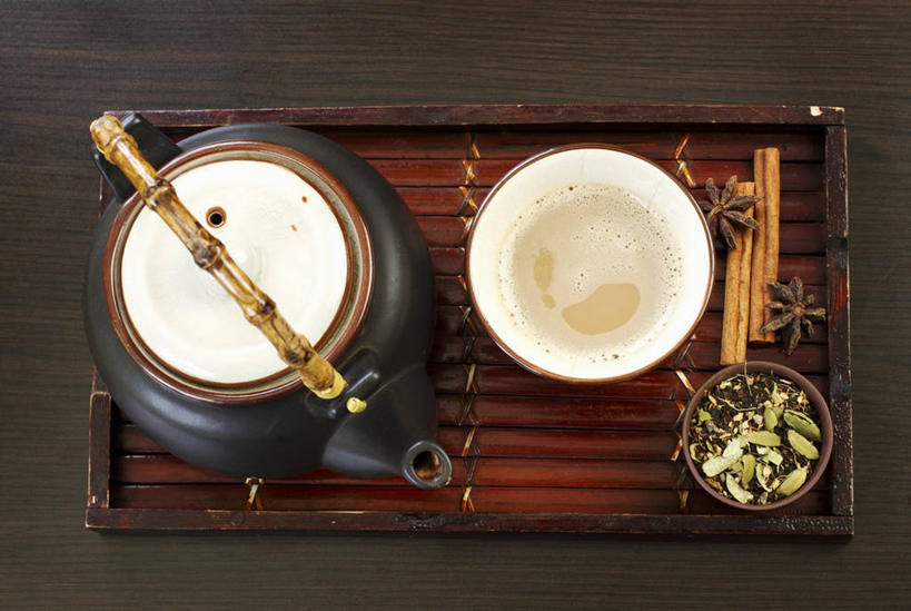 无人,横图,俯视,室内,特写,白天,幸福,植物,餐桌,茶,桌子,杯子,一堆,许多,阴影,堆叠,堆积,反射,木制,壶,影子,陶瓷,茶叶,草药,药草,陶瓷制品,娱乐,中药,水壶,茶壶,木制品,容器,水杯,享受,休闲,温馨,放松,乐趣,摄影,影棚,餐台,堆,提神,舒适,醒脑,药材,中草药,茴芹,中药材,本草,鹅脚板,异叶茴芹,茶杯,彩图,高角度拍摄,影棚拍摄,拍摄