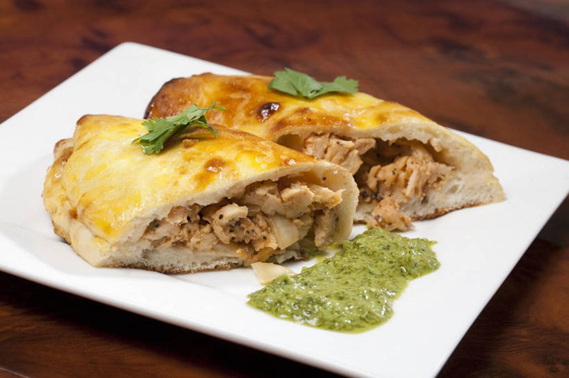 咖哩,无人,横图,俯视,室内,特写,白天,烹饪,餐桌,桌子,蔬菜,土豆,餐具,阴影,新鲜,反射,碟子,盘,影子,香菜,调料,鸡肉,酱料,酱汁,肉,佐料,料理,食品,调味品,调味料,酱,咖喱,菜肴,美食,肉类,食物,一个,盘子,碟,佳肴,有机食品,绿色食品,单个,餐台,肉食,咖喱鸡,咖喱鸡块,胡菜,香荽,原荽,园荽,芫荽,馍馍蛋,胡荽,莞荽,芫茜,芫蓿,莚葛草,莚荽菜,印度菜,印度料理,洋芋,山药蛋,马铃薯,彩图,高角度拍摄