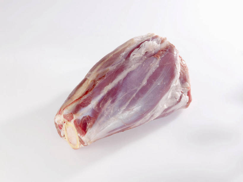 骨骼,无人,横图,俯视,室内,特写,白天,白色背景,桌面,桌子,一块,阴影,反射,木制,影子,肉,牛肉,骨头,肉类,木制品,摄影,影棚,骨架,肉食,牛尾,彩图,高角度拍摄,影棚拍摄,拍摄