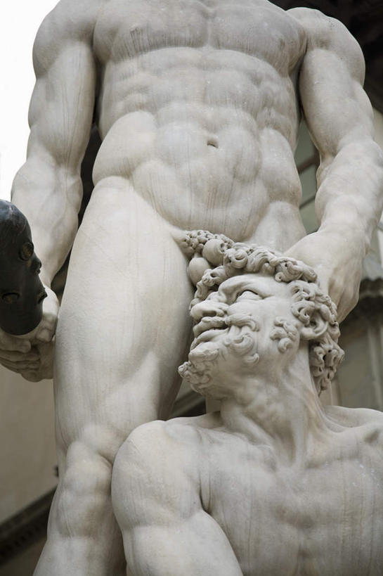 西方人,肌肉,健壮,无人,两个人,站,坐,竖图,室外,白天,仰视,度假,美景,城市风光,城市,雕塑,意大利,佛罗伦萨,欧洲,欧洲人,阴影,艺术,装饰,光线,雕刻,雕像,影子,景观,注视,娱乐,石雕,阳光,工艺品,观察,看,站着,享受,休闲,健康,景色,放松,活力,力量,观看,纪念,青春,美术,察看,强壮,托斯卡纳,关注,南欧,主题,陈列,意大利共和国,首府,功能,美学,百花之城,翡冷翠,托斯卡纳大区,米开朗基罗广场,米开朗琪罗广场,男人,男性,年轻男性,白种人,抬头,仰头,站立,坐着,半身,彩图,低角度拍摄