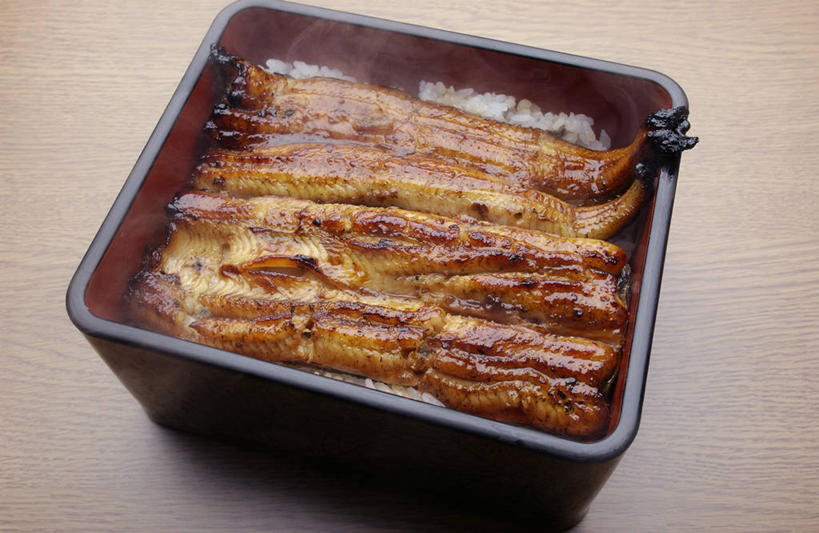 米饭,鳗鱼,无人,横图,俯视,室内,特写,白天,白色背景,烹饪,雾,餐桌,桌子,鳗鲡,沸腾,木制,蒸汽,肉,鱼肉,日本料理,料理,食品,水蒸气,饭,菜肴,美食,肉类,食物,一个,木制品,容器,碗,日式料理,日式,摄影,鳗鱼饭,佳肴,影棚,单个,餐台,储藏,五谷,储存,肉食,河鳗,蒸发,白鳗,青鳝,风馒,白鳝,彩图,高角度拍摄,影棚拍摄,拍摄,贮存