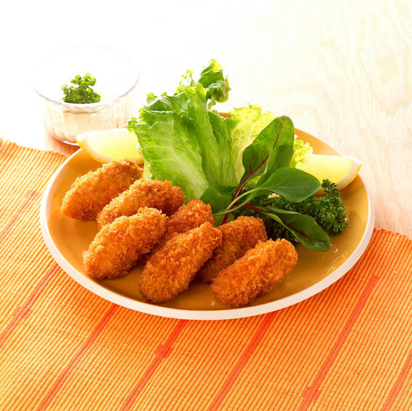 无人,横图,俯视,室内,特写,白天,烹饪,西餐,餐桌,桌子,蔬菜,餐具,阴影,新鲜,反射,粘稠,碟子,盘,影子,生菜,莴苣,调料,酱料,酱汁,面粉,肉,蔬菜沙拉,油炸,鱼肉,佐料,沙拉,料理,食品,调味品,粮食,调味料,色拉,酱,沙拉酱,沙律,菜肴,美食,肉类,食物,一个,盘子,碟,西式,佳肴,有机食品,绿色食品,单个,餐台,色拉酱,农产品,面糊,肉食,黏稠,原材料,春菜,鹅仔菜,莴仔菜,千金菜,叶用莴苣,浓厚,彩图,高角度拍摄